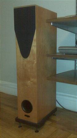 Rega R5, star of the show