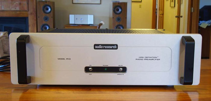 Audio Research Corp. PH3 Phono preamp For mc and mm car...