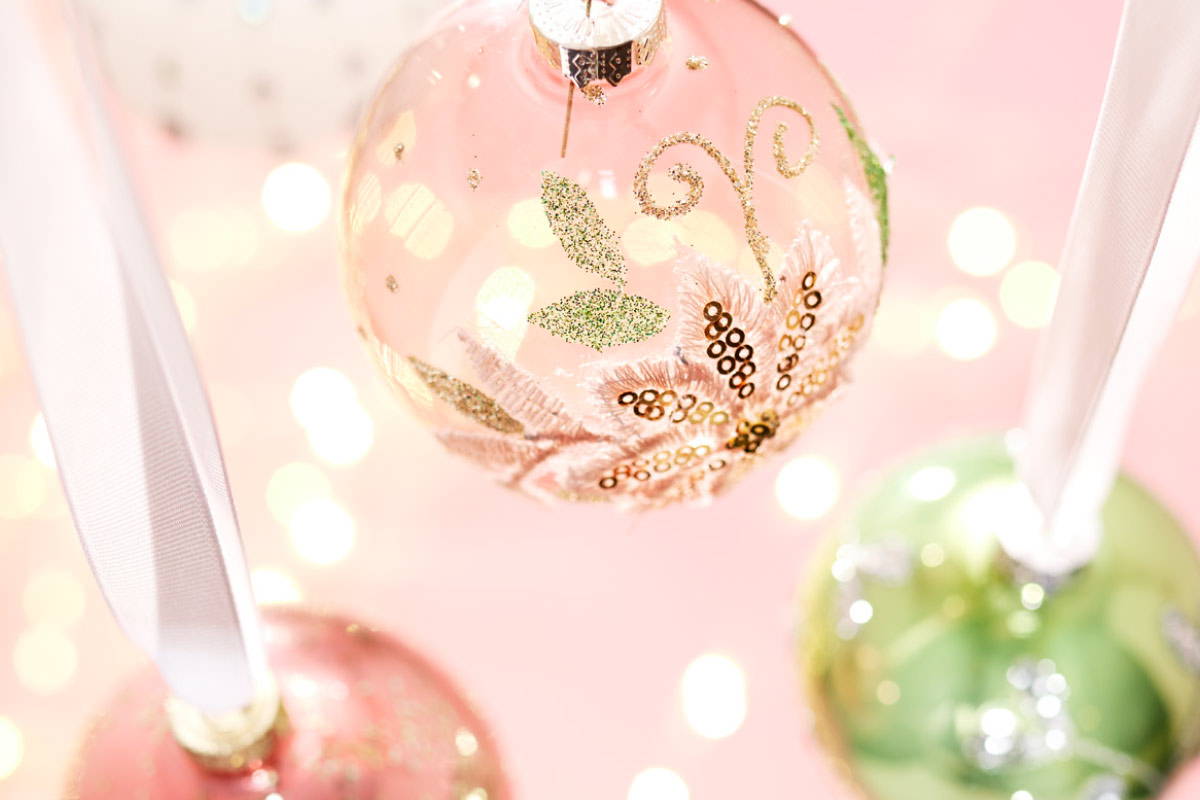 Pretty in Pastels Christmas Theme | Minimax