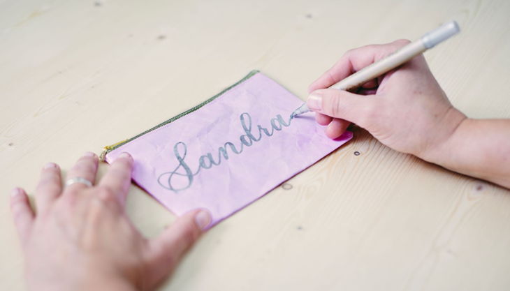 bester geburtstagde kreativ huhn huhn handlettering schrift rosa