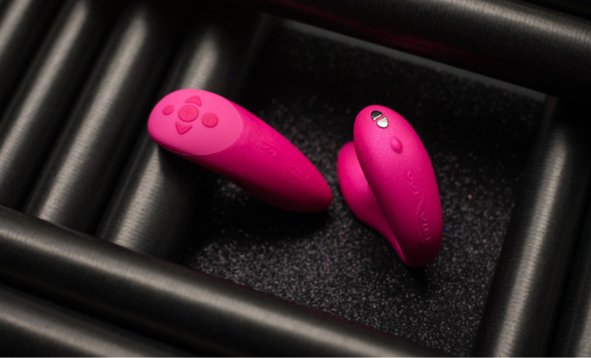 We-Vibe Chorus Pink with Black Backgound