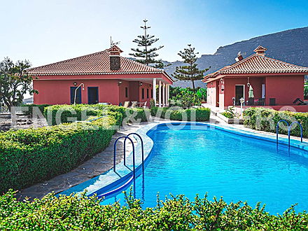  Costa Adeje
- Property for sale in Tenerife: Finca for sale in Los Gigantes, Tenerife South