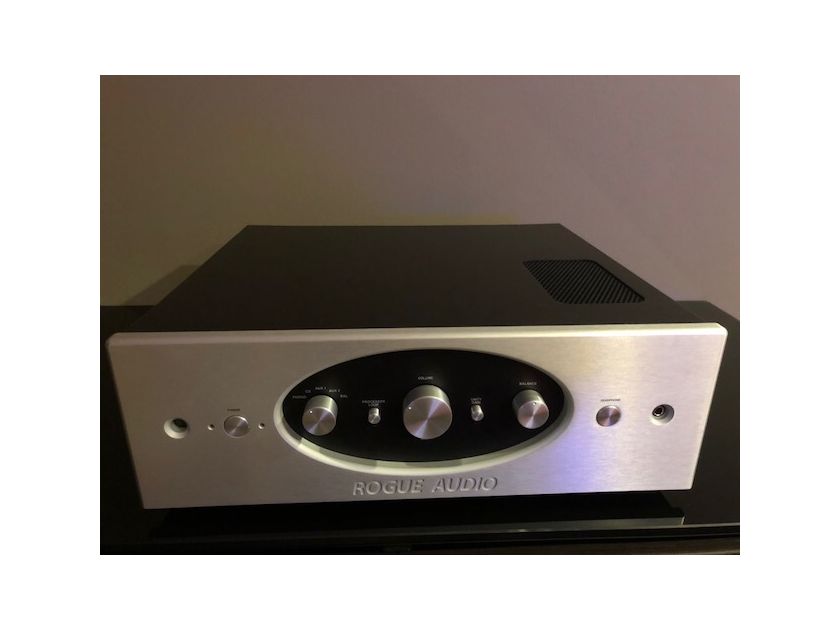 Rogue Audio Pharaoh Brand new demo integrated amplifier - silver face