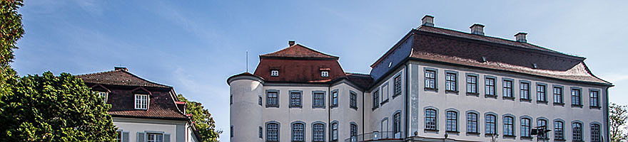  Biberach
- Der Kauf oder Verkauf einer Immobilie in Laupheim gelingt perfekt mit den Immobilienmaklern von Engel & Völkers.