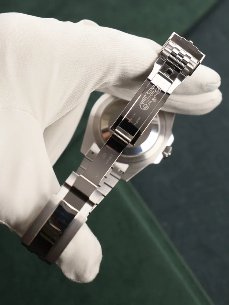 Batgirl with Box and Papers 2025