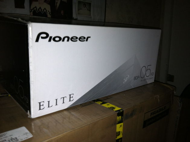 Pioneer Elite BDP-05fd 1080p 24hz Blu-Ray MINT