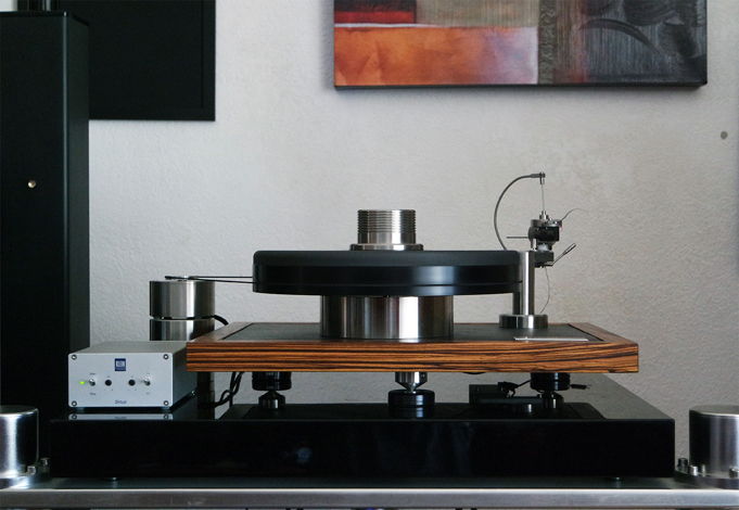 Cantano W/T - turntable and tonearm in action