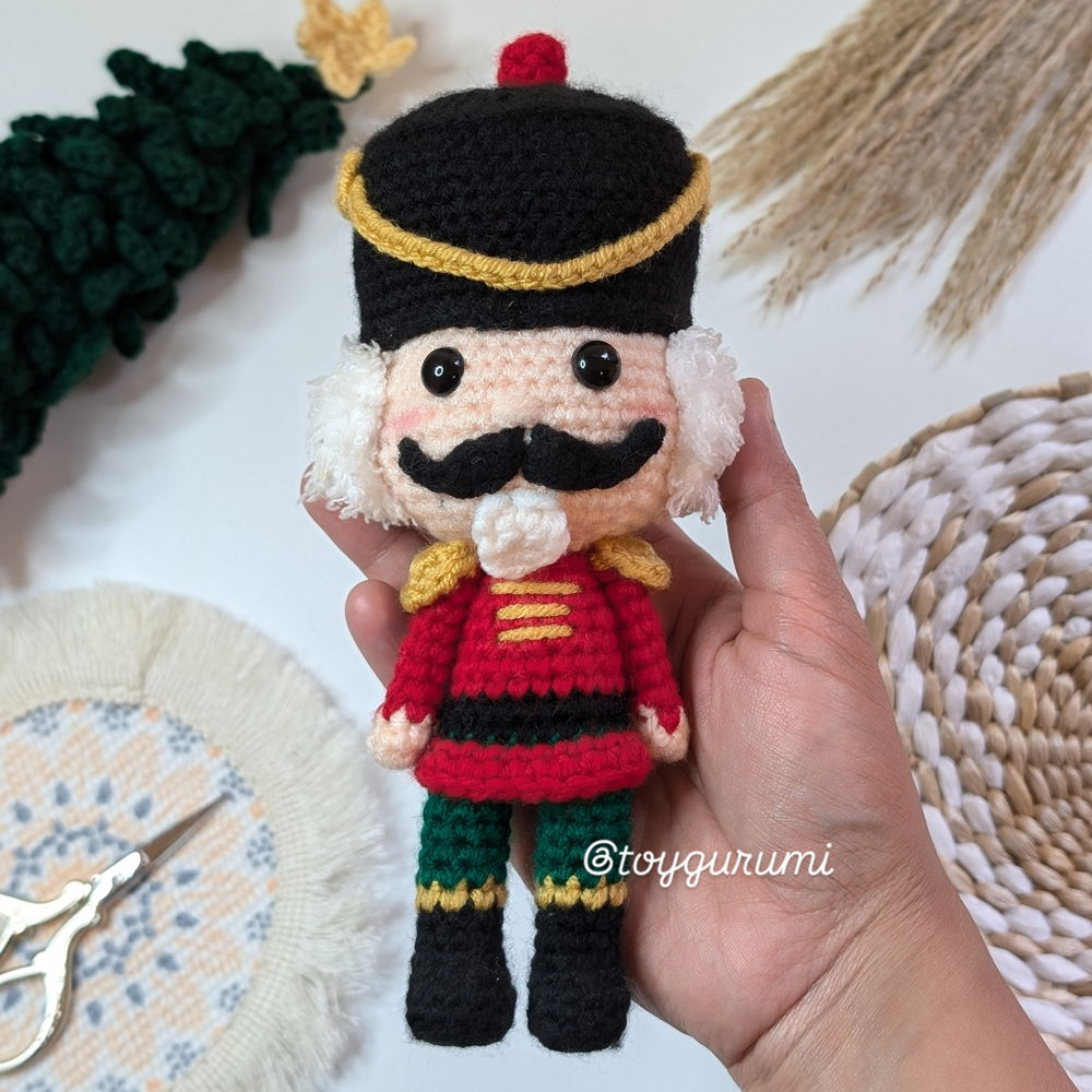 Nutcracker Amigurmi