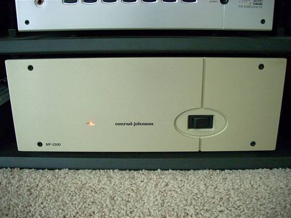 Conrad Johnson MF-2500A