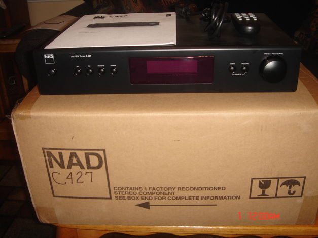 NAD C-427 AM/FM Stereo Tuner-REDUCED!