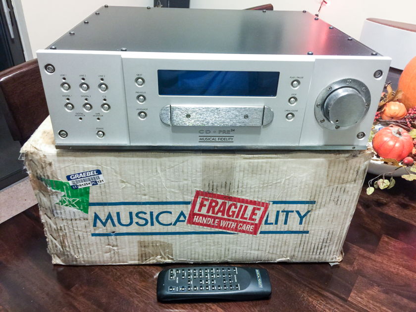Musical Fidelity CD-Pre24 Very refined preamp and CDP in one chassis - upgraded PC