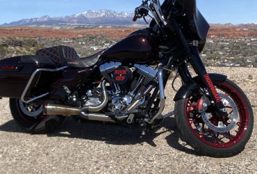 2014 HARLEY-DAVIDSON FLHXS STREET GLIDE SPECIAL (COLOR OPTION) motorcycle for rent near Santa Clara, UT