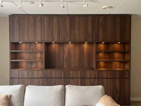 Inbouwkasten op maat, klantproject Houtenmeubelshop