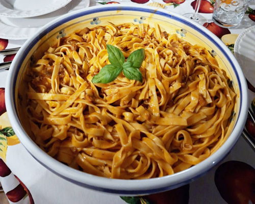 Cooking classes Acireale: From First to Dessert: Tagliatelle & Tiramisu
