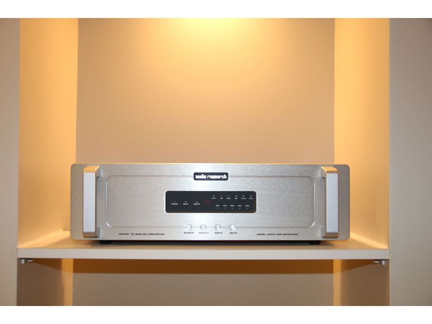 Audio Research DAC 8 FREE SHIPPING Silver with Silver Handles