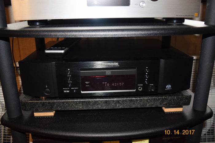 Marantz SA-8005  CD/SACD Player & DAC  (LOWERED PRICE)