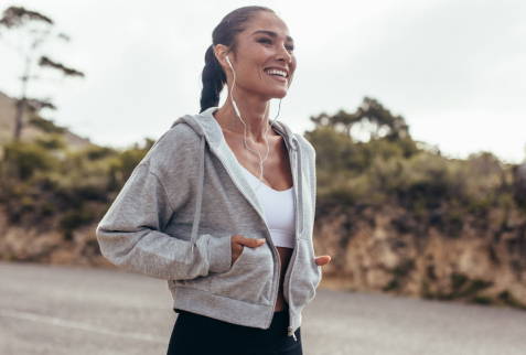 familia feliz en una playa