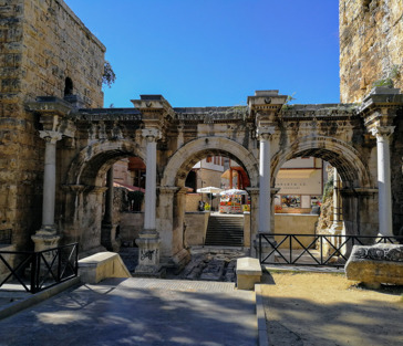 Старый город Анталии