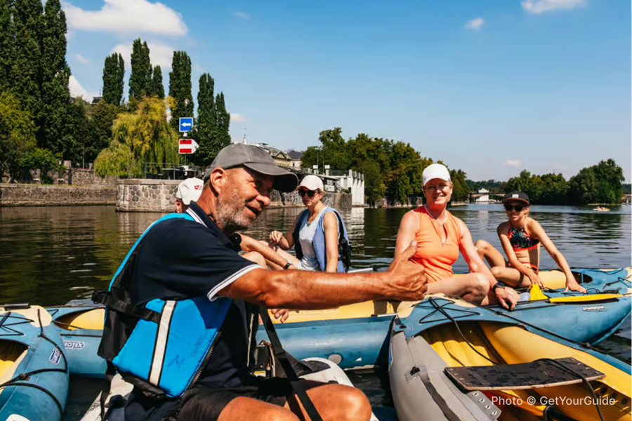 Prague: Vltava River Guided Canoeing Tour - photo 5