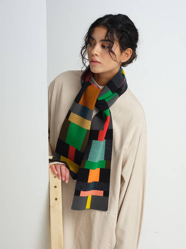 model wears Small Colourblock Column Scarf