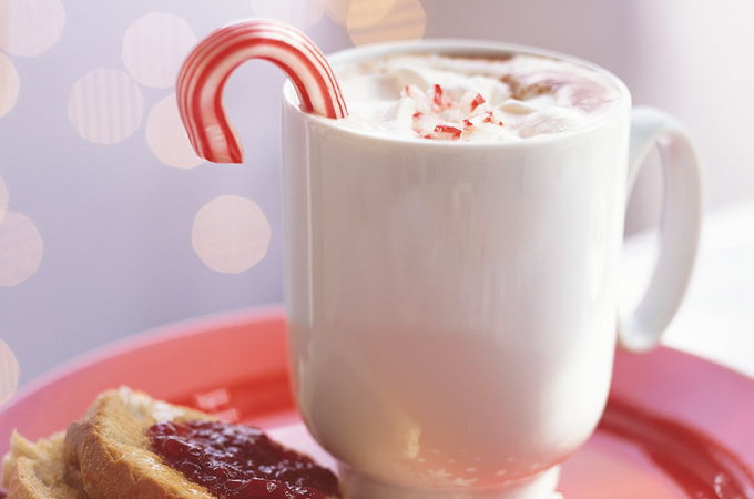 Chocolat chaud au parfum de canne de Noël