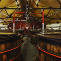 Cuves de fermentation Washbacks de la distillerie Dalmore dans le nord-ouest des Highlands d'Ecosse