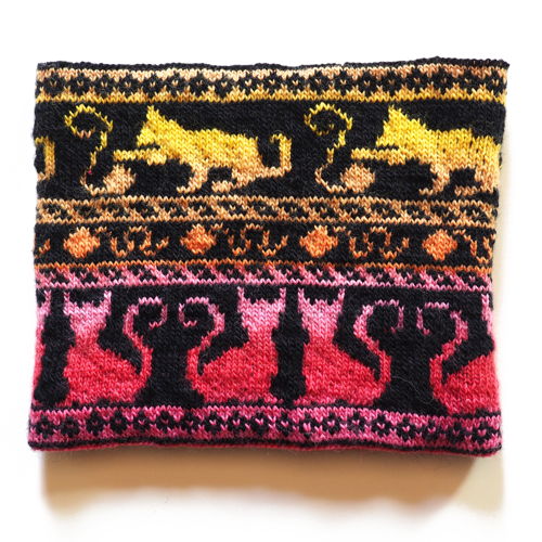 cowl-s-meow-reversible-neckwarmer