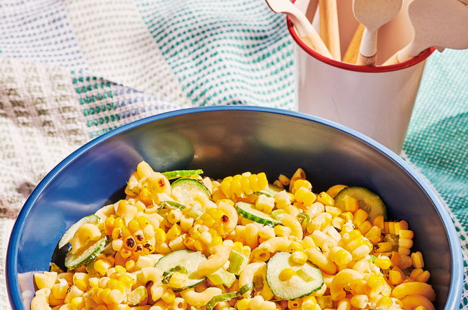 Salade de macaronis crémeuse au maïs grillé