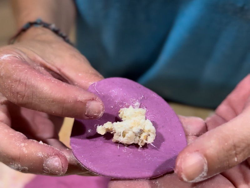 Cours de cuisine Marzana: Apprenez à faire des pâtes et savourez le tiramisù en fin de repas.