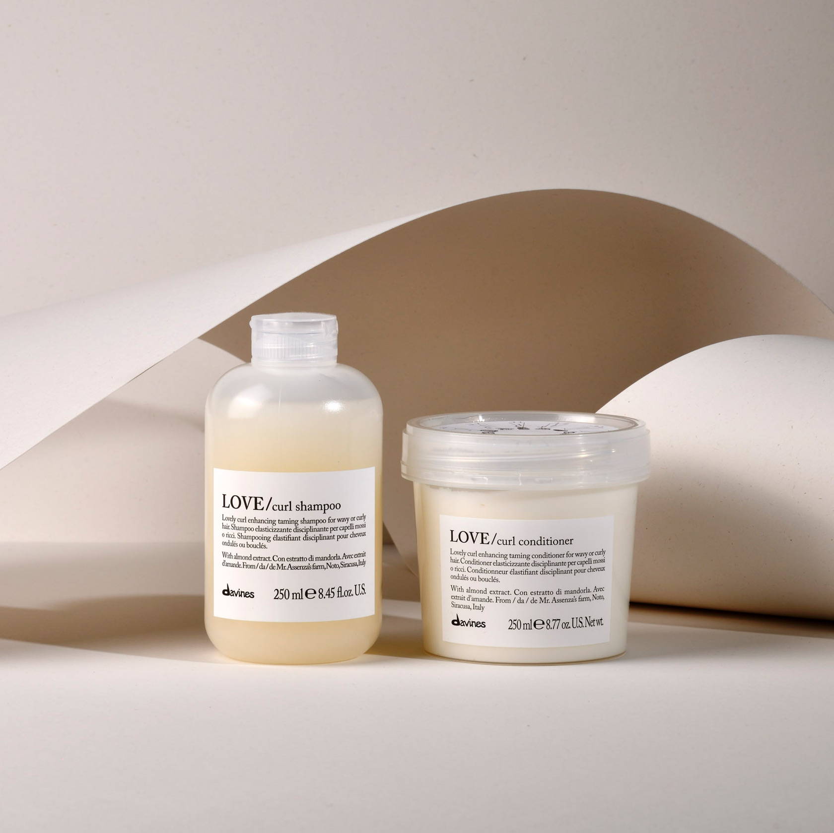 Scrub cuoio capelluto: guida completa per capelli forti e luminosi | Davines