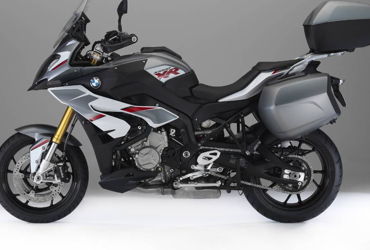 2018 BMW S 1000 XR motorcycle for rent near Woburn, MA