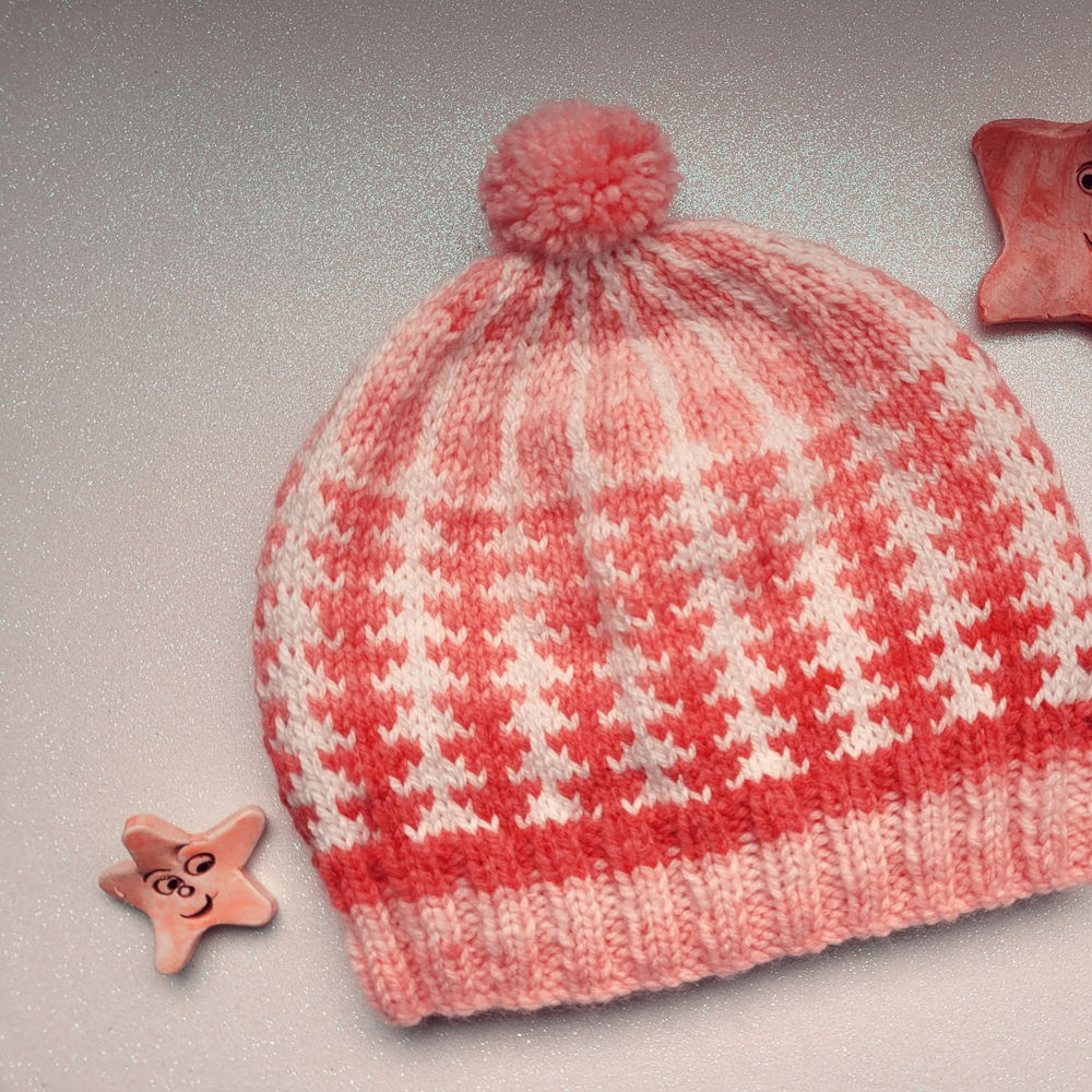 Treelines hat for children using 8 ply knitting pattern