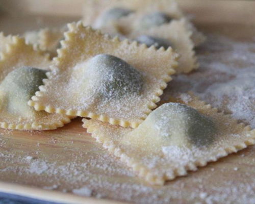 Corsi di cucina San Quirico d'Orcia: Sperimentare e creare unendo i sapori di Toscana e Puglia