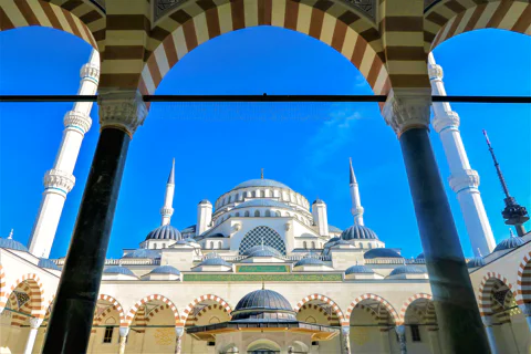 Two Continents Tour By Bus And Bosphorus Cruise with Hotel Pick Up