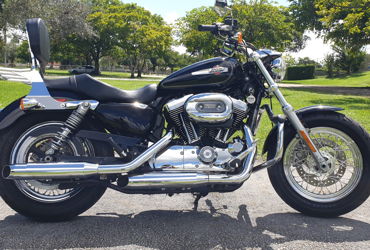 2017 HARLEY-DAVIDSON SPORTSTER 1200 CUSTOM motorcycle for rent near Miami, FL