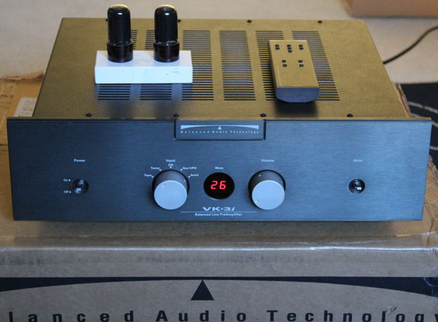 BAT VK-3i Balanced Audio Technology preamp