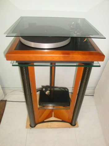 Wilson Benesch ACT  One Turntable with tonearm - rare sale