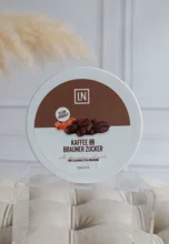 Kaffee- und Brauner Zucker Peeling
