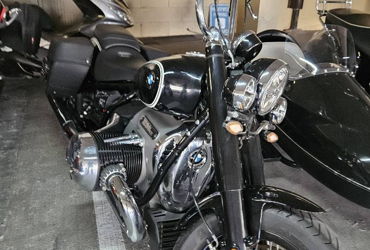 2021 BMW R 18 CLASSIC motorcycle for rent near Honolulu, HI