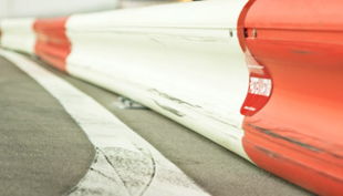 gokart arena leitplanke