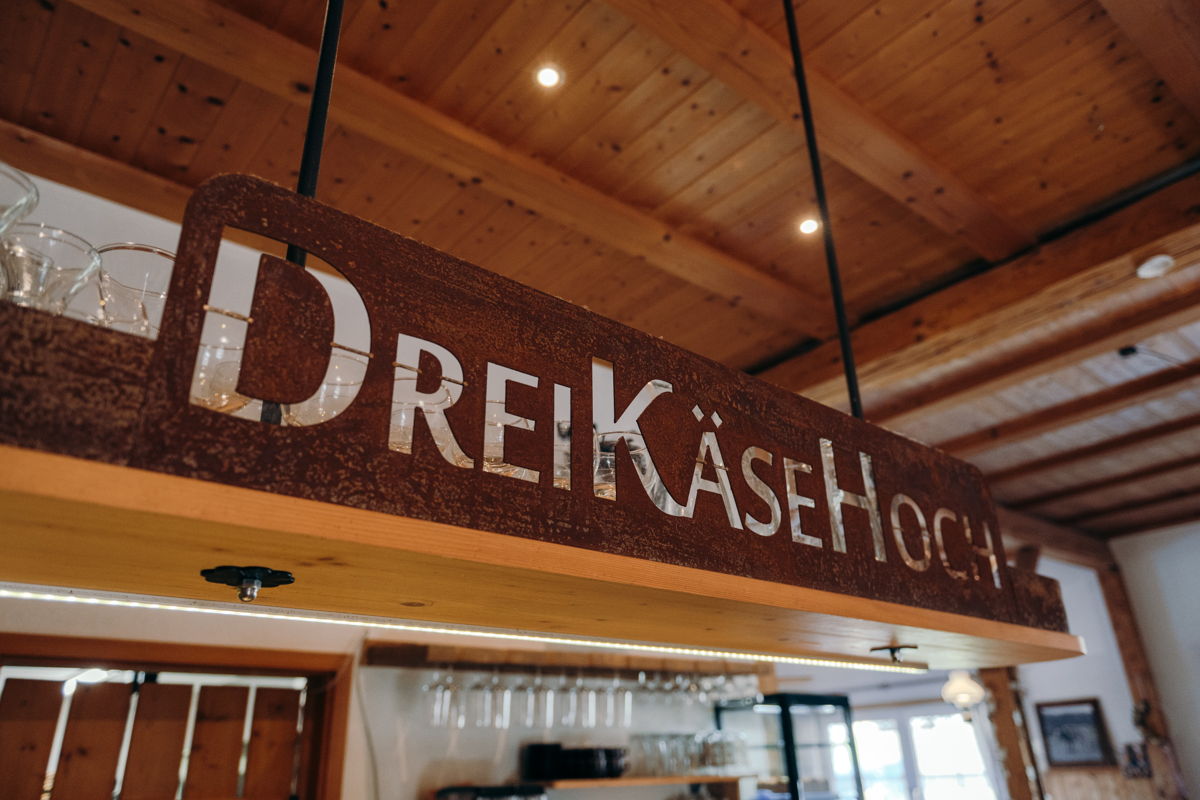 dreikäsehoch, restaurant, sennereistüble
