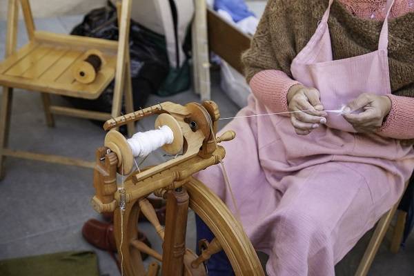 best spinning wool alternative