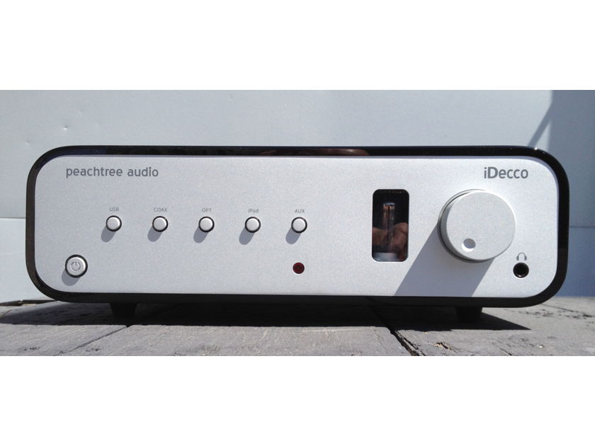 Peachtree Audio iDecco 40wpc Hybrid-Integrated