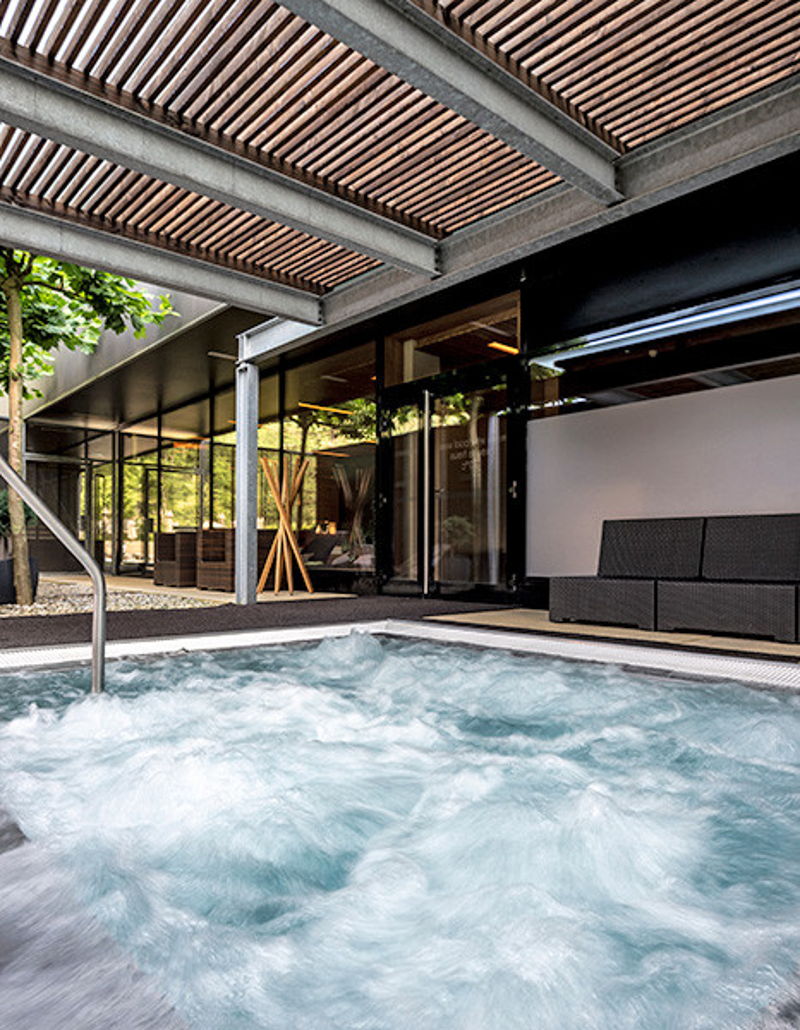 Spa Hotel mit Whirlpool im Außenbereich