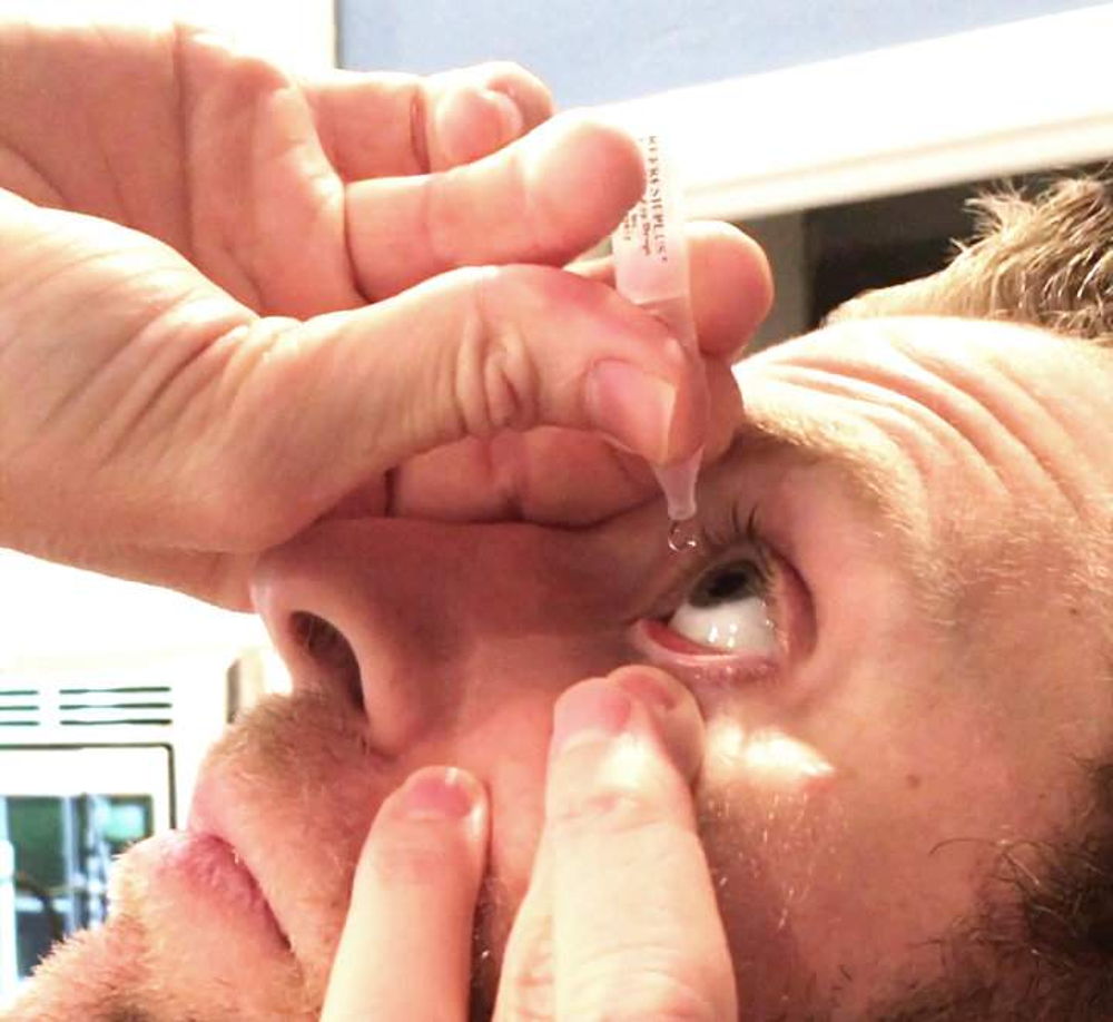 Proper technique to put eye drop in eye