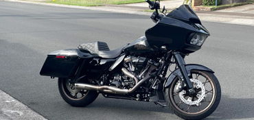 2022 HARLEY-DAVIDSON ROAD GLIDE ST motorcycle for rent near Honolulu, HI