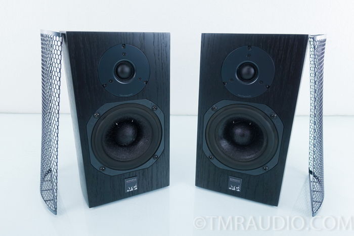 ATC SCM7 v.3 Bookshelf Speakers; Pair (9284)