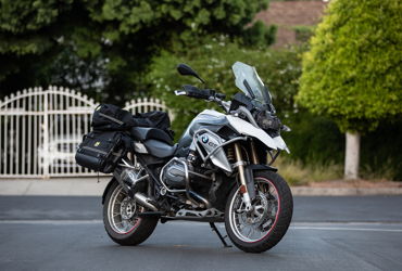 2015 BMW R1200GS motorcycle for rent near Los Angeles, CA