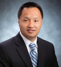 Mingdong Tan is the third member of the Lerner Group and an expert in technology.