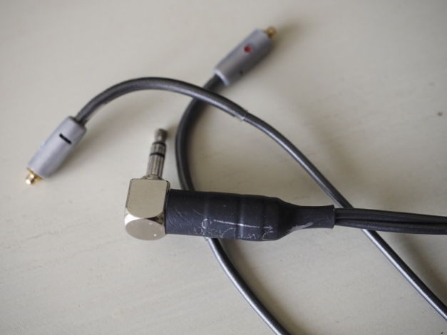 Moon-Audio Silver Dragon V1 IEM for shure headphones